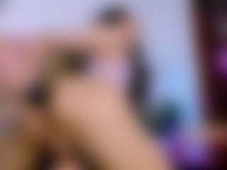 Live cam show with Lara Rous-Pretty - Black Hair on Camsoda