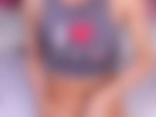 Live cam show with Lara Rous-Pretty - Young Adult on Camsoda