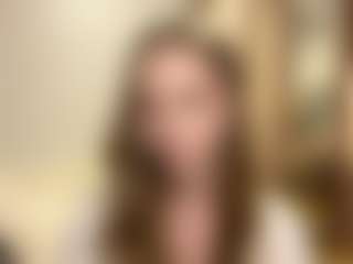 Live cam show with LornaNanz - Shaved Pussy on livesuperchat.net