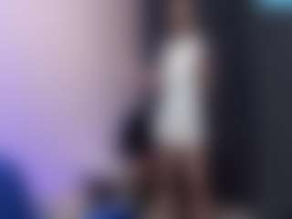 Live cam show with LornaNanz - Facial on Camsoda