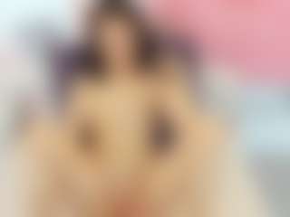 Serennaax's Live Sex Cam Show