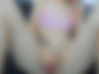 Live cam show with Serennaax - Amateur on Camsoda