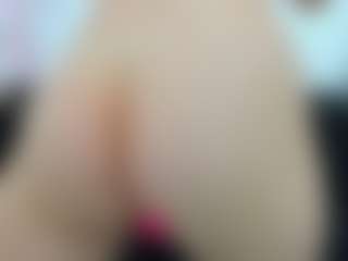 Live cam show with Serennaax - College on CamwithHer