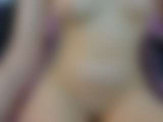 Serennaax's Live Sex Cam Show