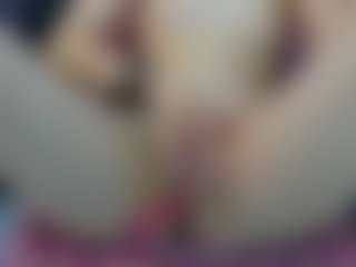Live cam show with Serennaax - Flashing on sexylive.show