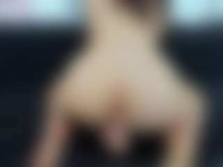 Serennaax's Live Sex Cam Show