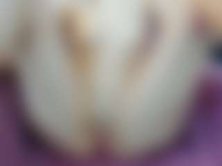 Serennaax's Live Sex Cam Show