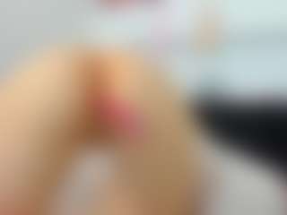 Live cam show with Serennaax - Teen (18+) on TottyGirls