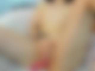 Live cam show with Serennaax - Smoking on Camsoda