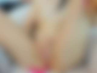 Live cam show with Serennaax - Lush on Camsoda