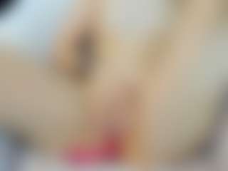 Live cam show with Serennaax - Skinny Teen (18+) on Camsoda