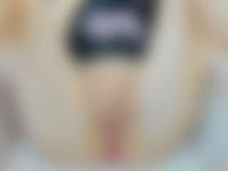 Serennaax's Live Sex Cam Show
