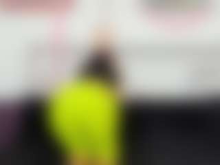 Serennaax's Live Sex Cam Show