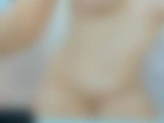 Live cam show with Serennaax - College on Livezox