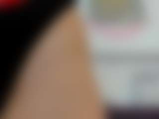 Live cam show with Serennaax - Flashing on LiveSexCams6