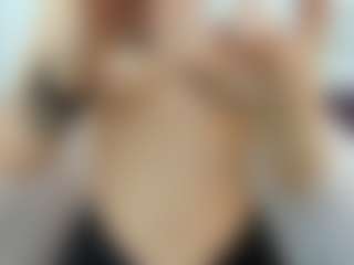 Live cam show with Serennaax - Smoking on MyBangCams