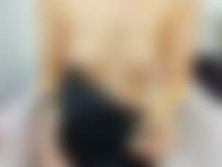 Serennaax's Live Sex Cam Show