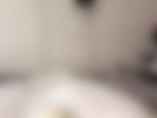 Live cam show with SondraFausnaugh - Double Penetration on Pornisteam.com