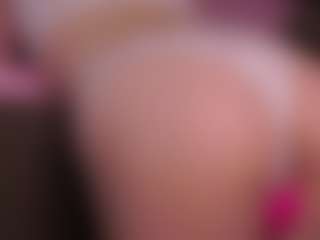 Live cam show with TatyanaRoney - Camel Toe on Cam Slut