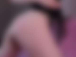 Live cam show with TatyanaRoney - Camel Toe on Big Tits