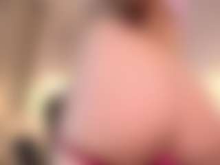 Live cam show with Venusssxx1 - Sexwebcam Red Hair on livesuperchat.net