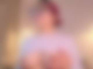 Live cam show with Venusssxx1 - Big Ass on hotwifechat.live
