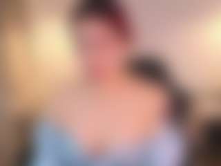 Live cam show with Venusssxx1 - Brown Eyes Red Hair on hotwifechat.live