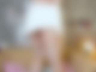 Live cam show with VictoriaNotti - Blonde Hair Middle Aged on friskycurves.com
