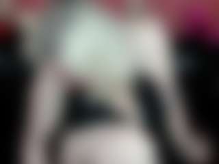Live cam show with VictoriaNotti - Middle Aged on Dolls Live
