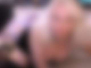 Live cam show with VictoriaNotti - Public MILF on Camsoda