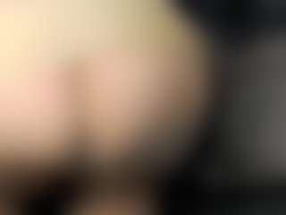 Live cam show with VictoriaNotti - Blonde Hair Middle Aged on livesuperchat.net