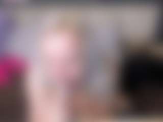 Live cam show with VictoriaNotti - Blonde Hair MILF on x69.live