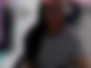 Live cam show with Alanniroses - Blowjob on CamwithHer