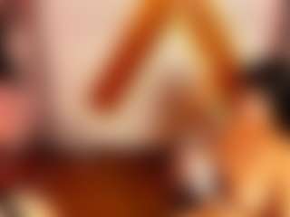 Live-Cam-Show mit anislavebdsm - Brown Eyes auf Camsoda
