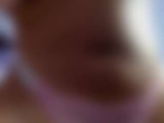 Live cam show with Emmi-cam - Full Nudity on SinfulBabes