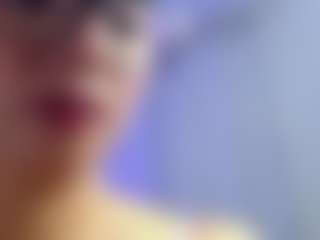 Live cam show with Emmi-cam - Oil on CamwithHer