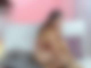 Emmi-cam's Live Sex Cam Show