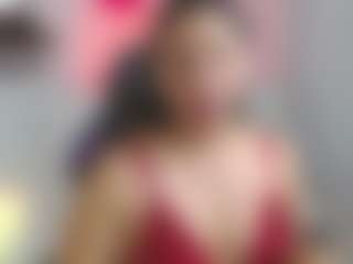 Emmi-cam's Live Sex Cam Show