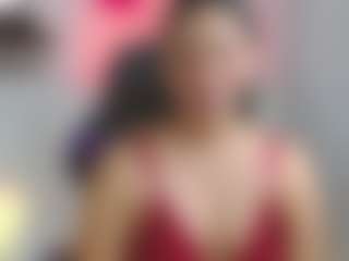 Emmi-cam's Live Sex Cam Show