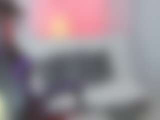 Emmi-cam's Live Sex Cam Show