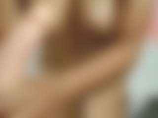 Emmi-cam's Live Sex Cam Show