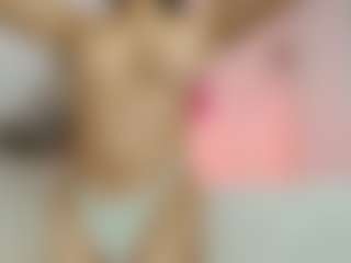 Live cam show with Emmi-cam - Foot Fetish on Dare Cams