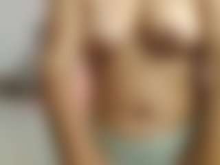 Emmi-cam's Live Sex Cam Show