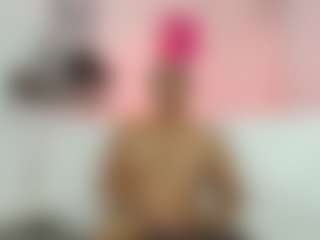 Emmi-cam's Live Sex Cam Show