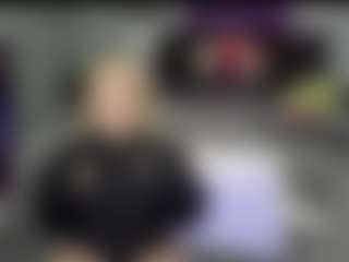 GraniteAura's Live Sex Cam Show