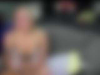 GraniteAura's Live Sex Cam Show