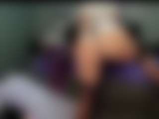 GraniteAura's Live Sex Cam Show