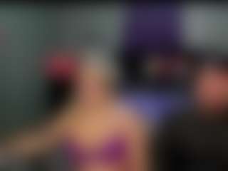 Live cam show with GraniteAura - Ass Bouncing on livesuperchat.net