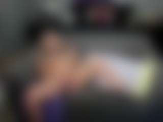GraniteAura's Live Sex Cam Show