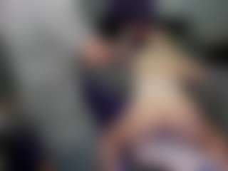 Show en direct avec GraniteAura - Big Tits sur Camsoda